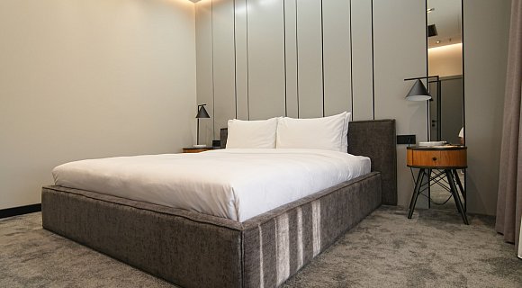 Apartment Suite with a Balcony – 2